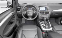 Audi Q5 2008 year, dashboard