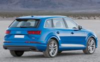 Audi Q7 2015 гады, выгляд ззаду